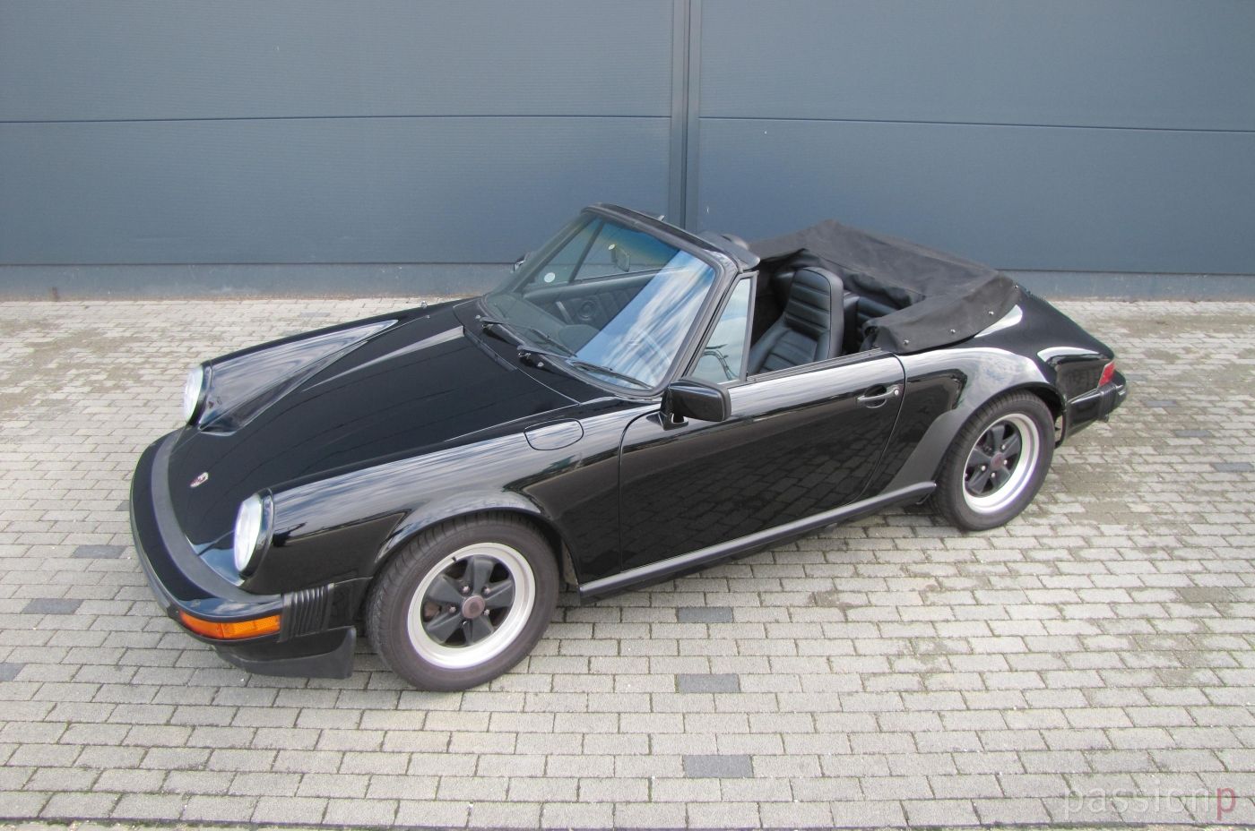 84er 911 Carrera Cabrio schwarz