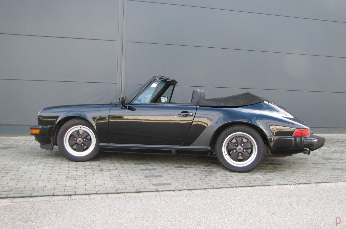 84er 911 Carrera Cabrio schwarz