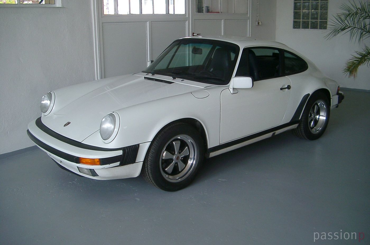 87er 911 Carrera grandprixweiß