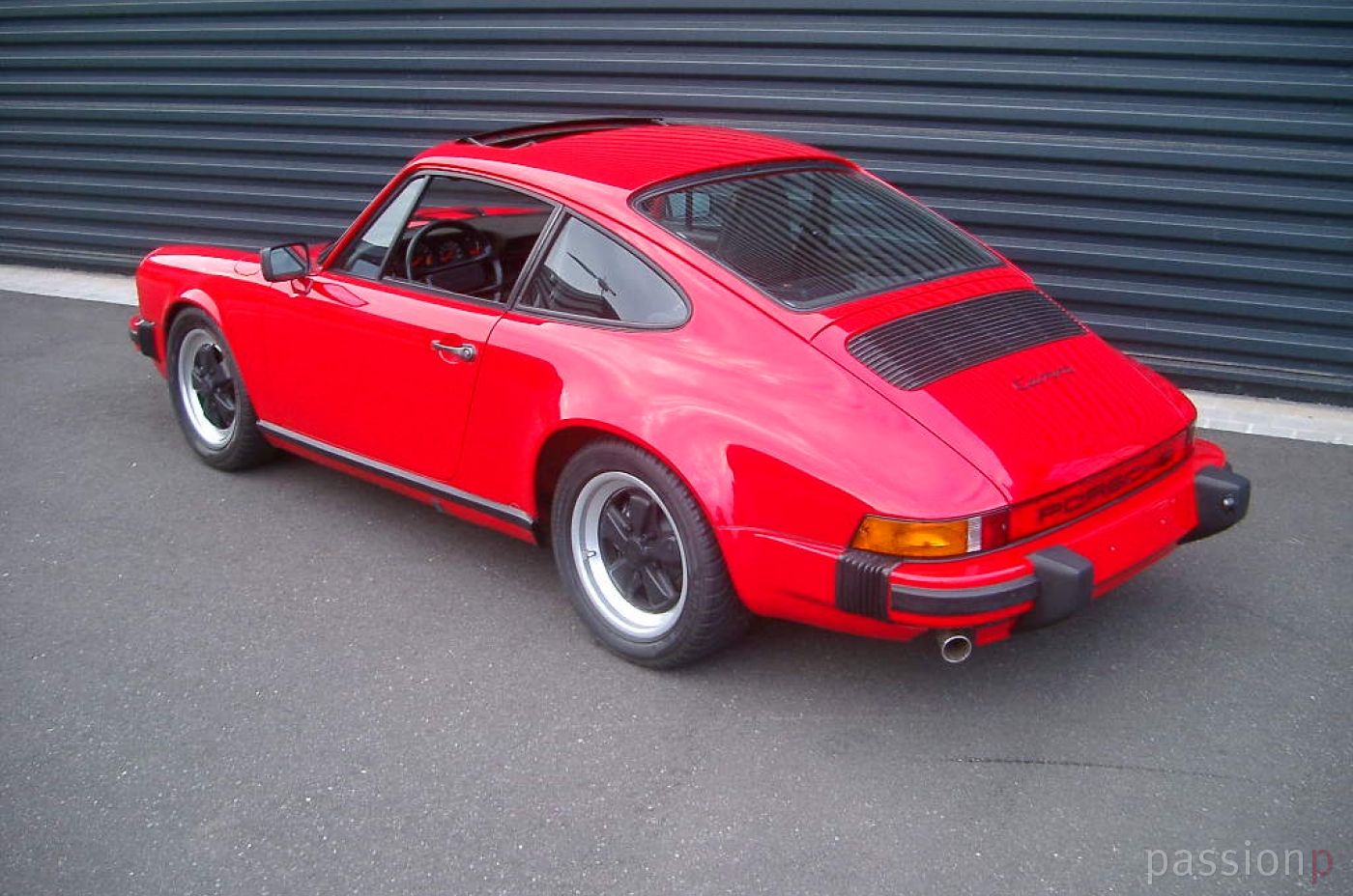 85er 911 Carrera 3.2 Indischrot-grau