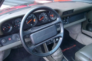 85er 911 Carrera 3.2 Indischrot-grau
