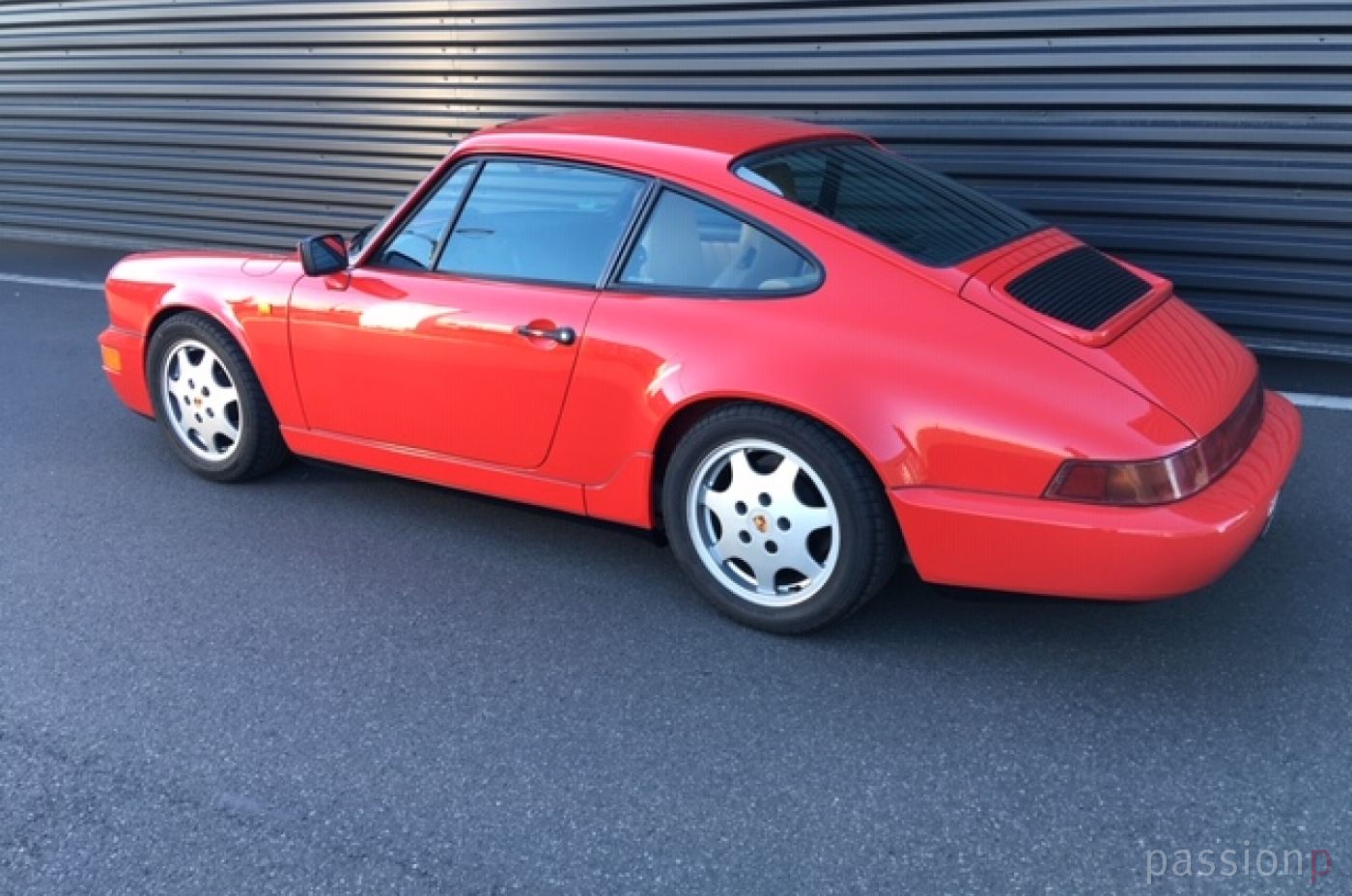 90er 911 Carrera 2 (964) indischrot