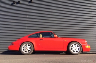90er 911 Carrera 2 (964) indischrot