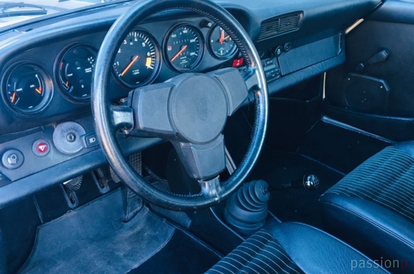 79er 911 SC grandprixweiß