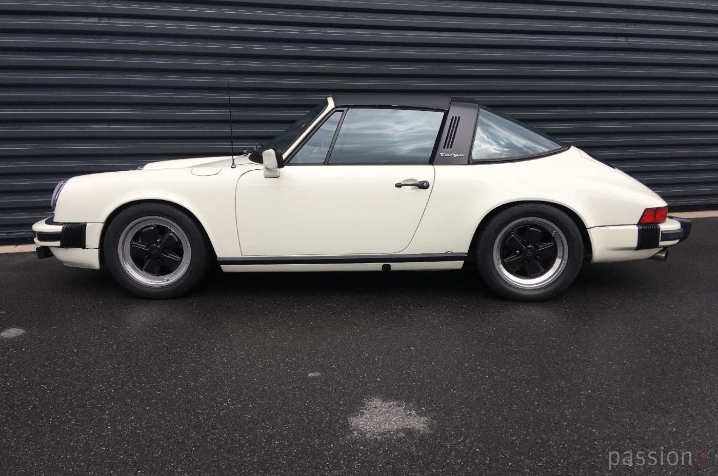 79er 911 SC Targa chiffonweiß