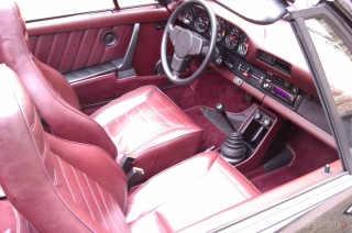 83er 911 SC Cabrio schwarz/burgund