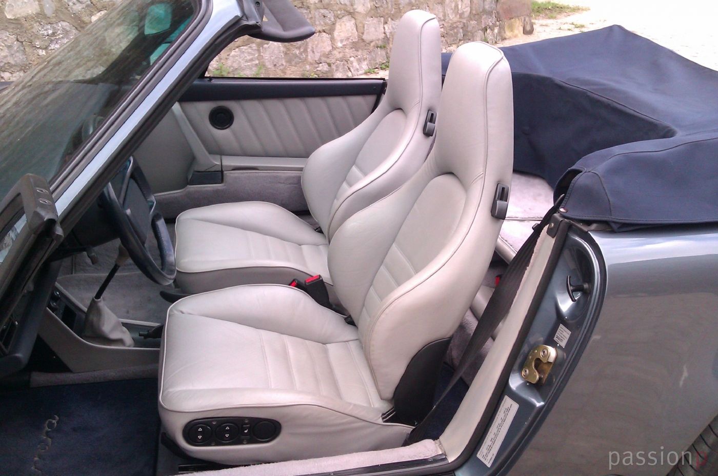 88er 911 Carrera Cabrio veneziablau