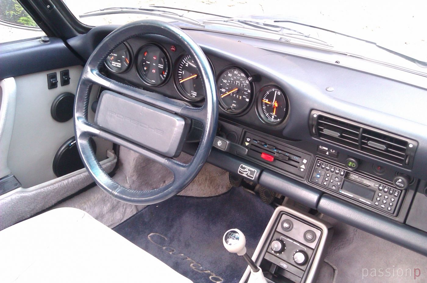 88er 911 Carrera Cabrio veneziablau
