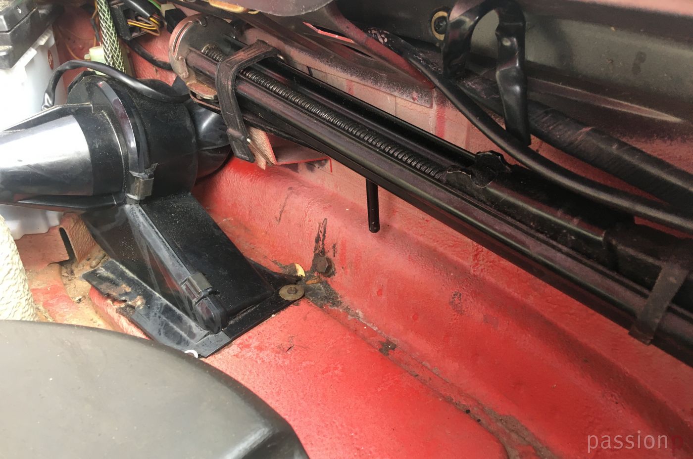 85er Porsche 911 Carrera Cabrio, indischrot