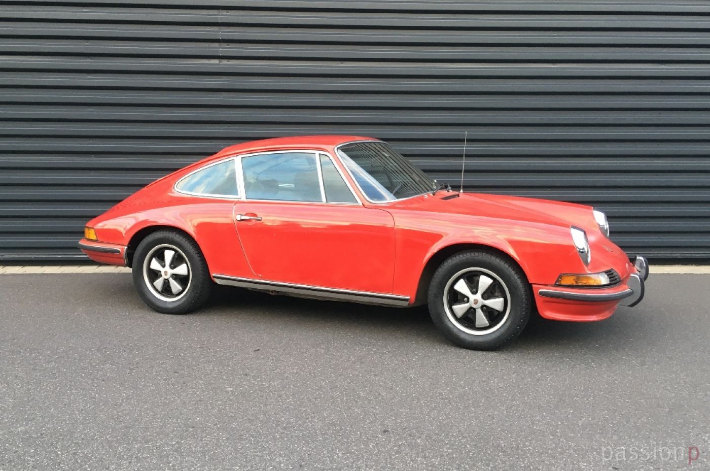 70er Porsche 911 T bahiarot