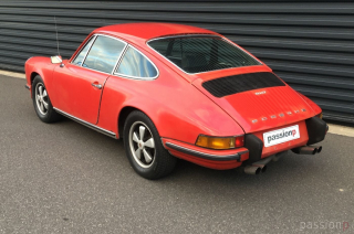 70er Porsche 911 T bahiarot