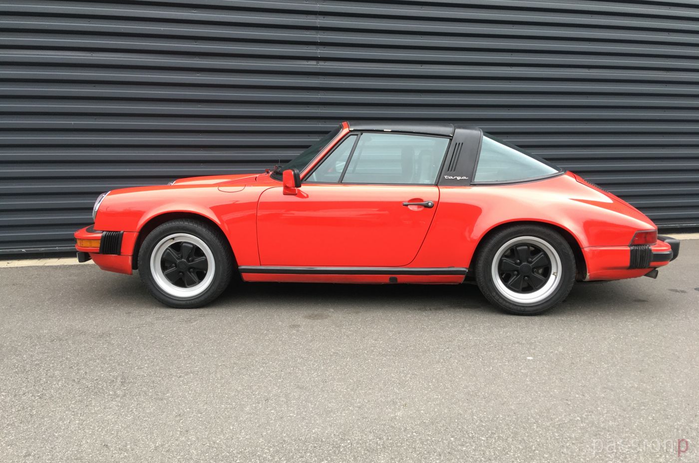 83er 911 SC Targa indischrot