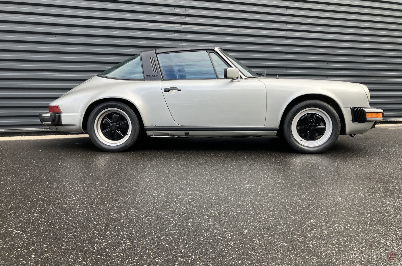 84er 911 Carrera Targa zinnmetallic/burgund