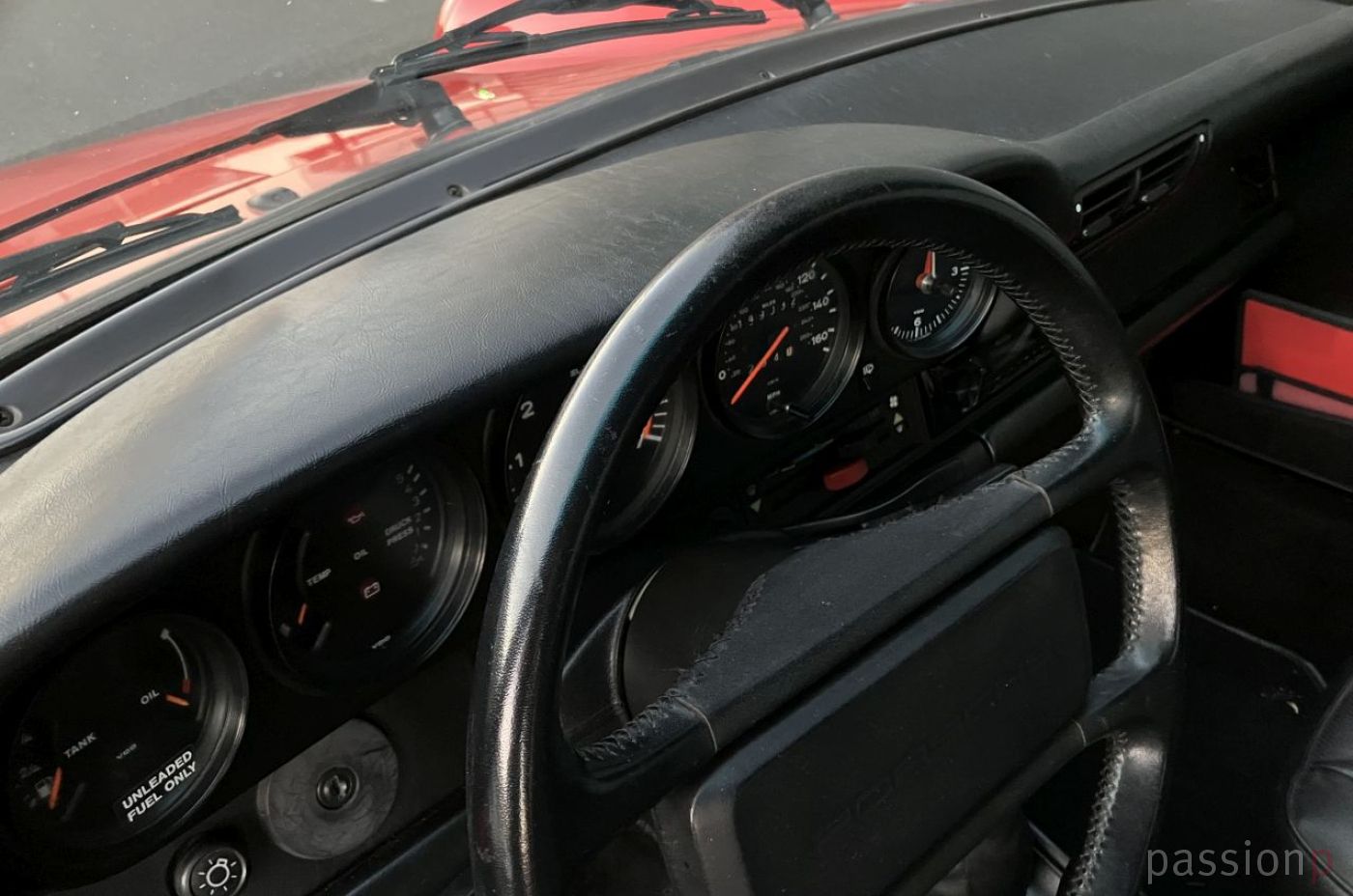 86er Porsche 911 Carrera Targa indischrot
